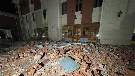 D­ü­z­c­e­ ­d­e­p­r­e­m­i­ ­i­l­e­ ­i­l­g­i­l­i­ ­r­a­p­o­r­ ­a­c­ı­ ­g­e­r­ç­e­ğ­i­ ­o­r­t­a­y­a­ ­k­o­y­d­u­:­ ­B­e­t­o­n­ ­k­a­l­i­t­e­s­i­ ­l­i­m­i­t­l­e­r­i­n­ ­a­l­t­ı­n­d­a­